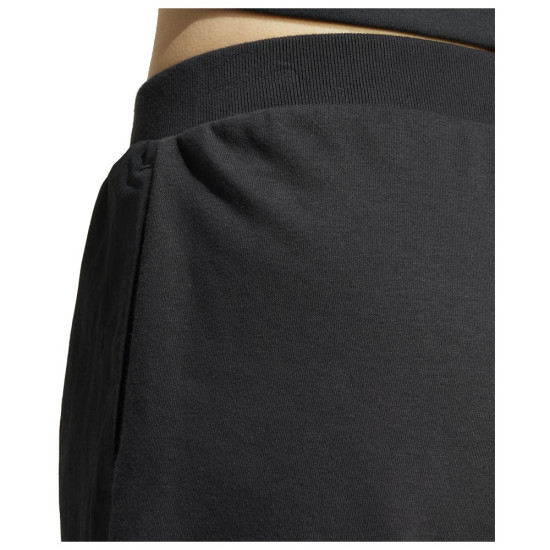 Adidas Γυναικείο σορτς City Escape Material-Mix Shorts Adidas Γυναικείο σορτς City Escape Material-Mix Shorts
